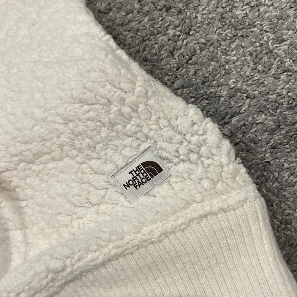 The North Face | NWT Wool Blend Lightweight Sherpa Hoodie - Picture 7 of 14